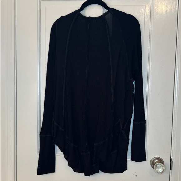 We The Free Black Long Sleeve Thermal Layering Top size M EUC - Picture 5 of 5